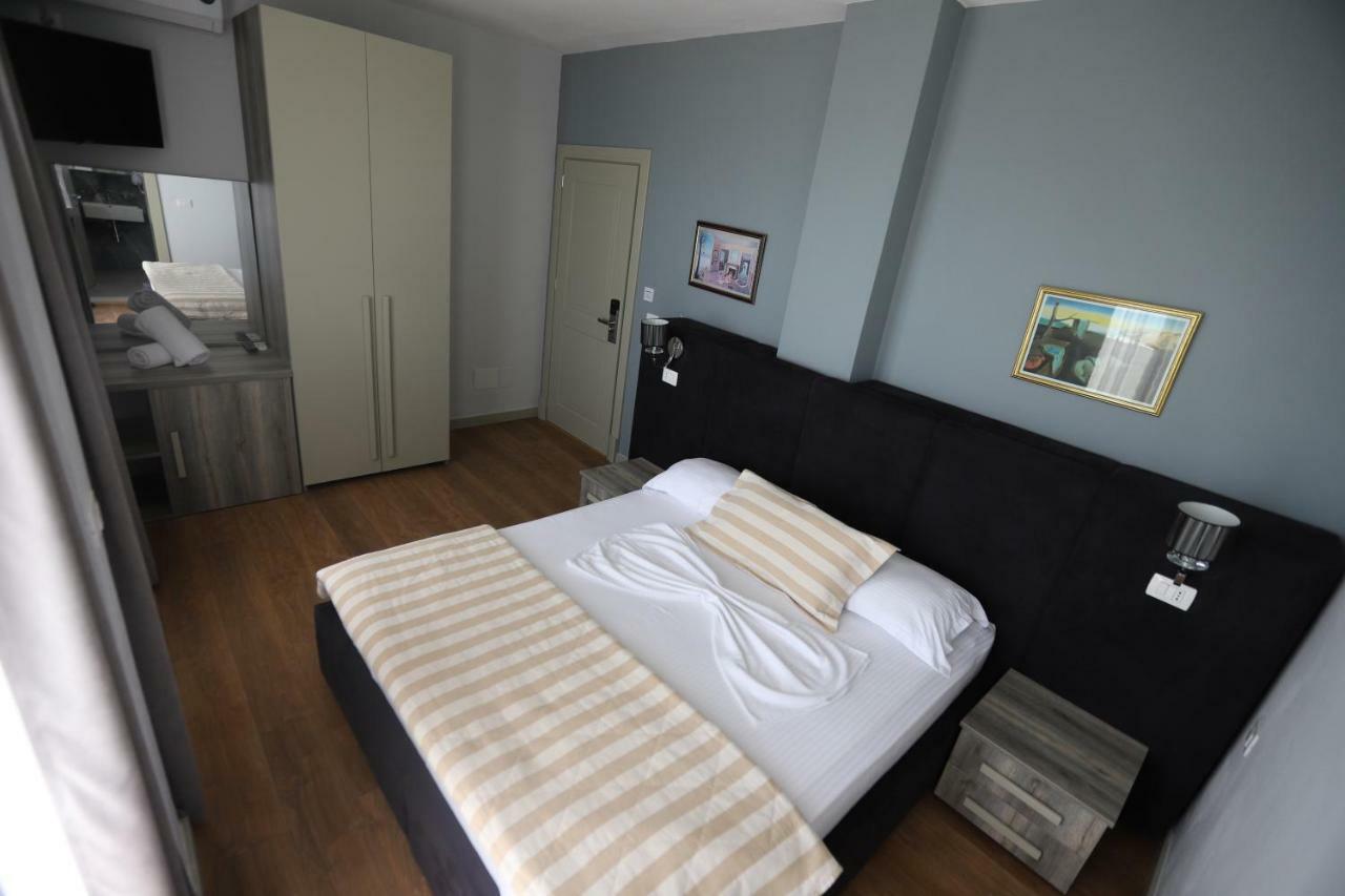 Perandor Beach Durrës Eksteriør billede
