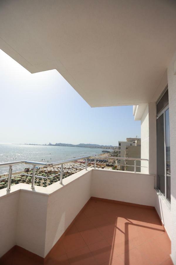 Perandor Beach Durrës Eksteriør billede